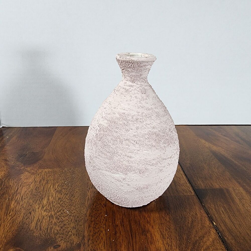 Cemaric Vase Wide Bottomed with Textured Matte Pink